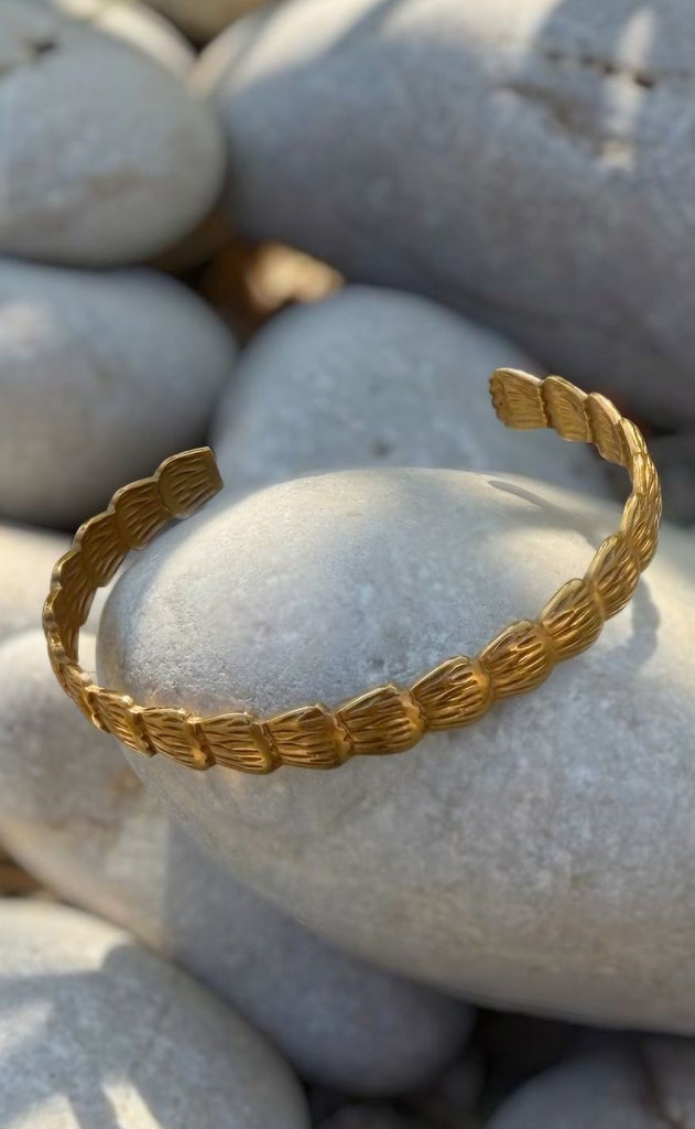 Smykkeli Copenhagen Armbånd - Shelly - Gold Colour