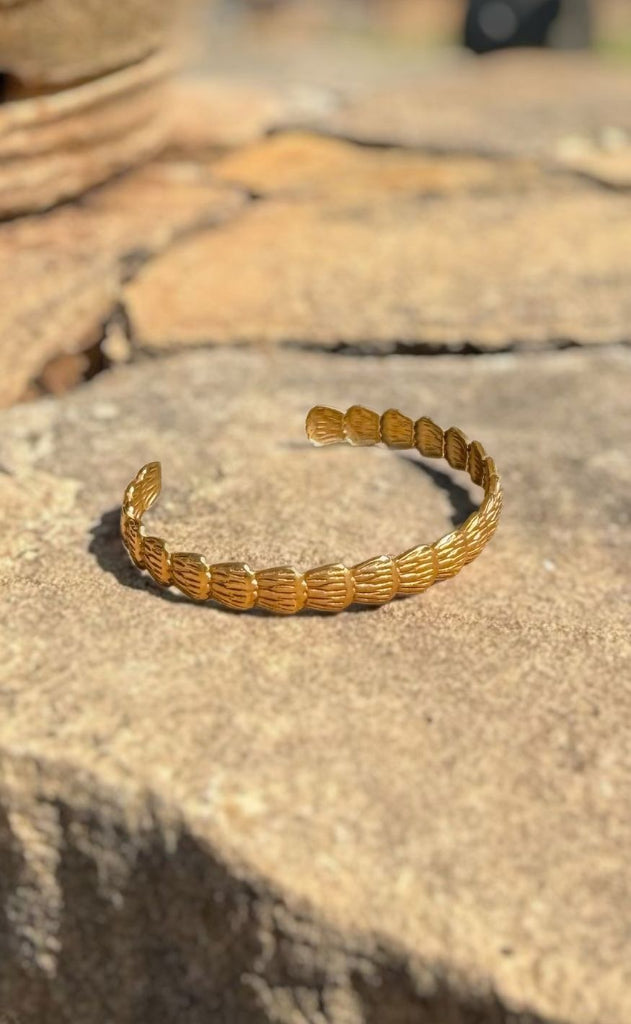 Smykkeli Copenhagen Armbånd - Shelly - Gold Colour