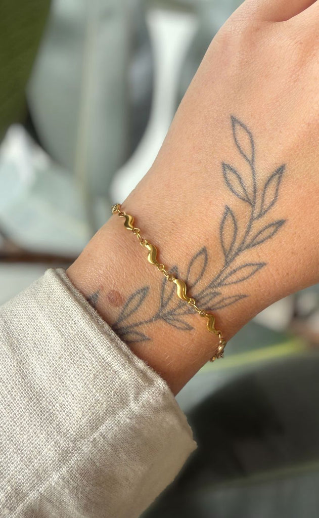 Smykkeli Copenhagen Armbånd - Wave - Gold Colour.