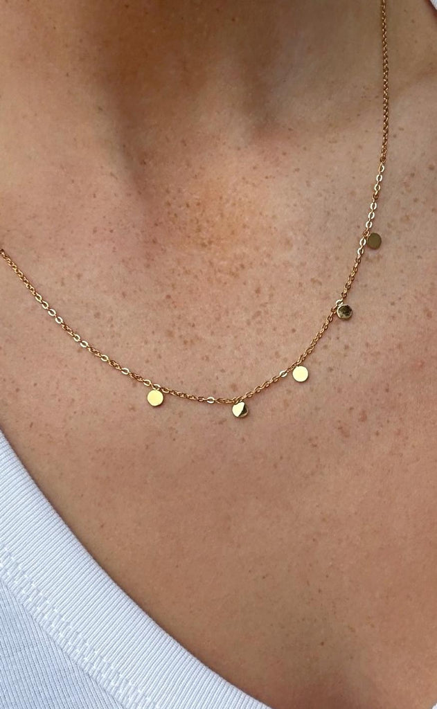 Smykkeli Copenhagen Halskæde - Helsinki - Gold Colour Dots
