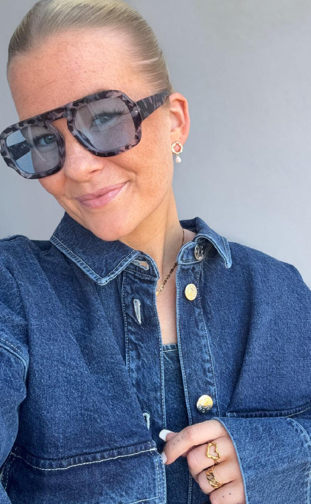 Smykkeli Copenhagen Øreringe - Hammered Pearl - Gold Colour