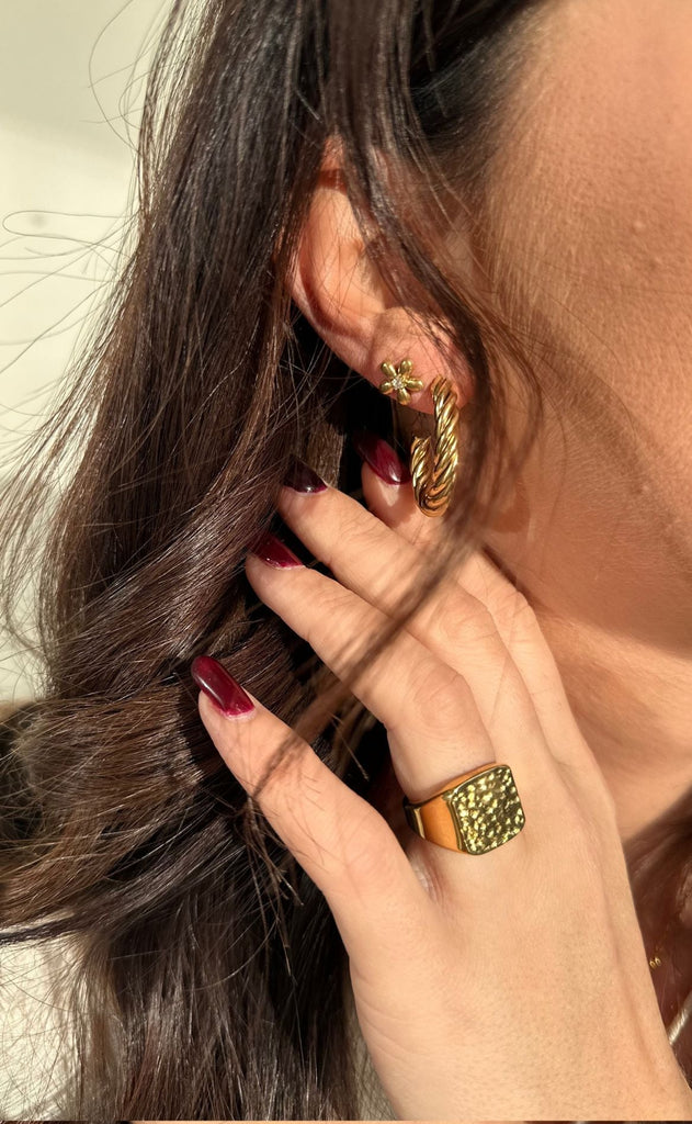 Smykkeli Copenhagen Øreringe - Taiwan Twisted Hoops - Gold Colour